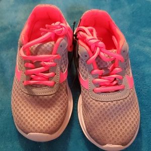 New* Girls Athletic Shoes
